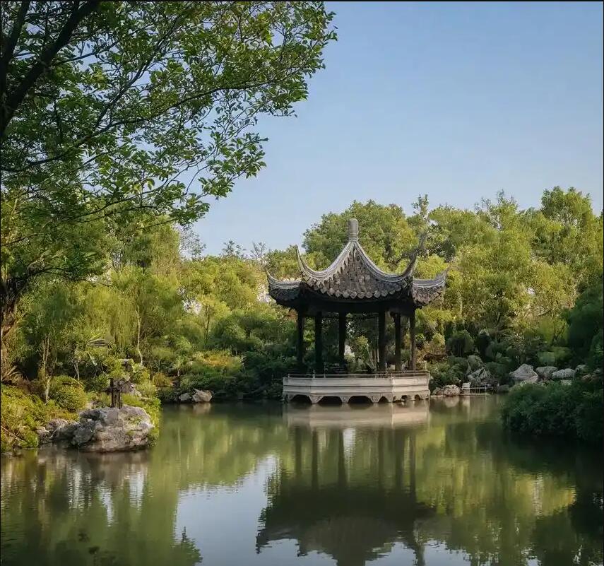 通江县雪枫餐饮有限公司